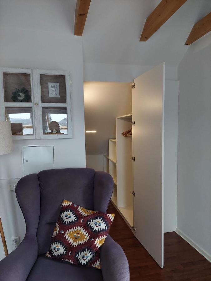 Moderne, Gemuetliche Dg-Wohnung In Ruhiger Lage Neunburg vorm Wald Dış mekan fotoğraf